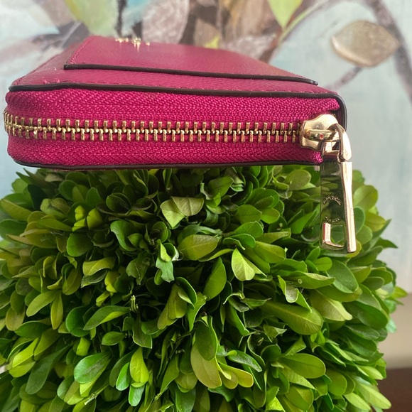 COACH 🩷PINK🩷 CROSSGRAIN LEATHER ACCORDION ZIP AROUND WALLET 🌟EUC🌟 - Picture 9 of 17